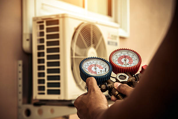 Professional Hvac technician working in Chevy Chase, MD